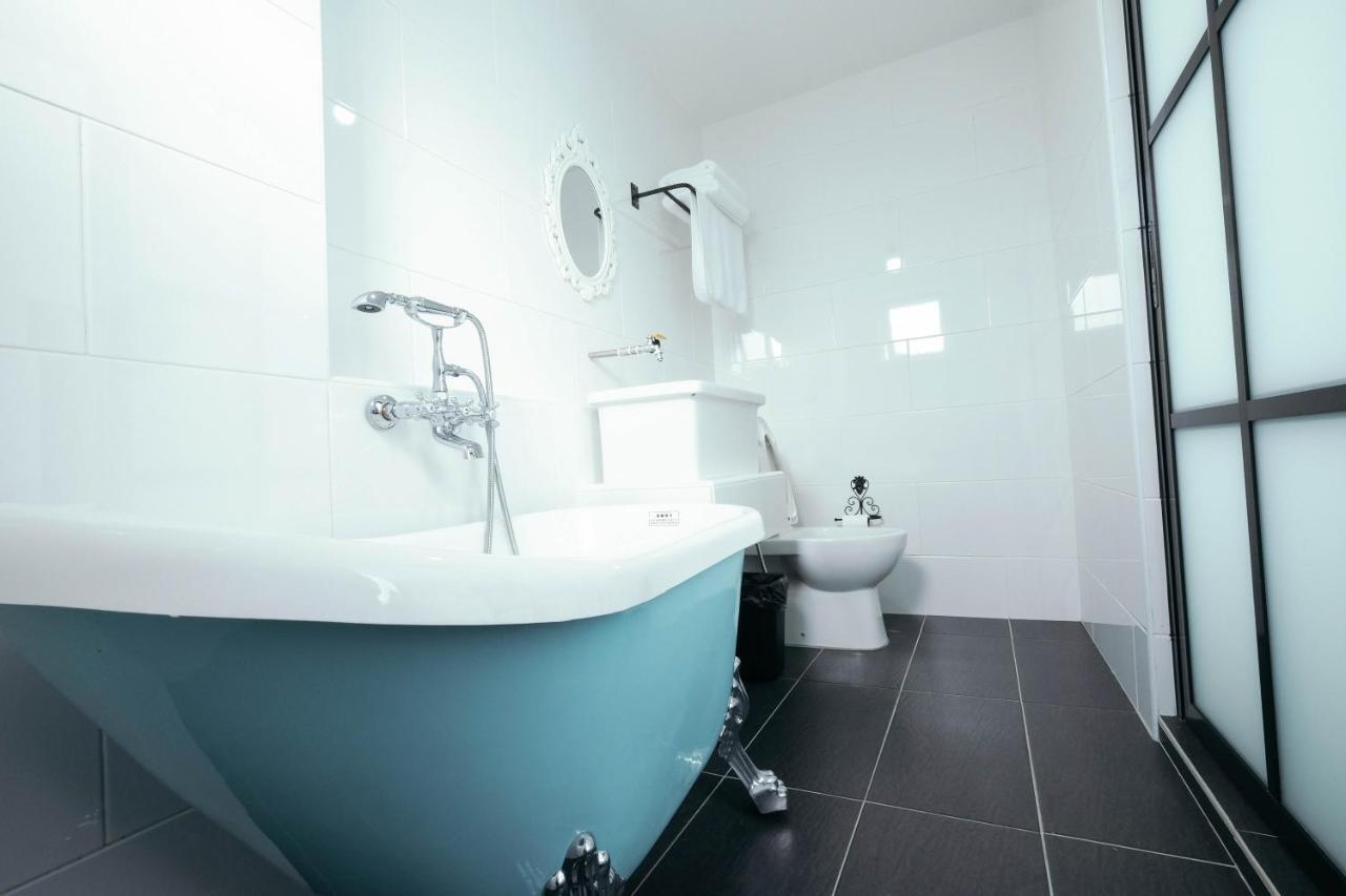 White Loft Hotel Malacca Zimmer foto